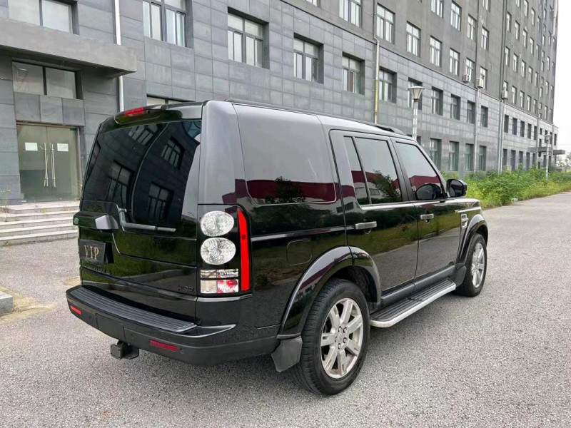 盐城11年路虎发现8