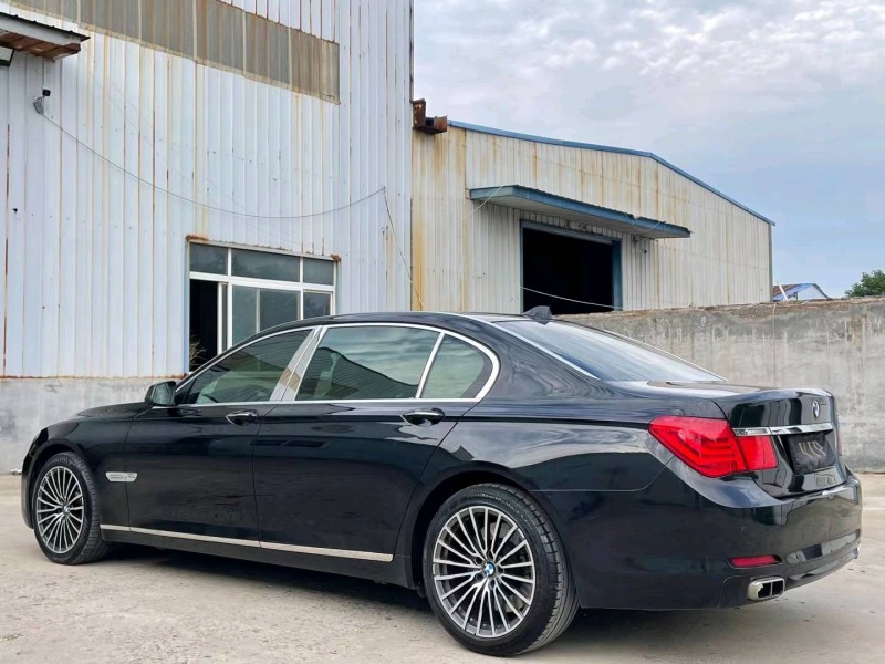 济宁12年宝马7系7