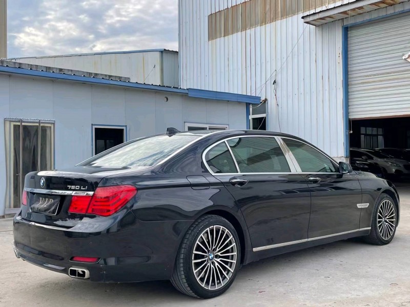 济宁12年宝马7系8