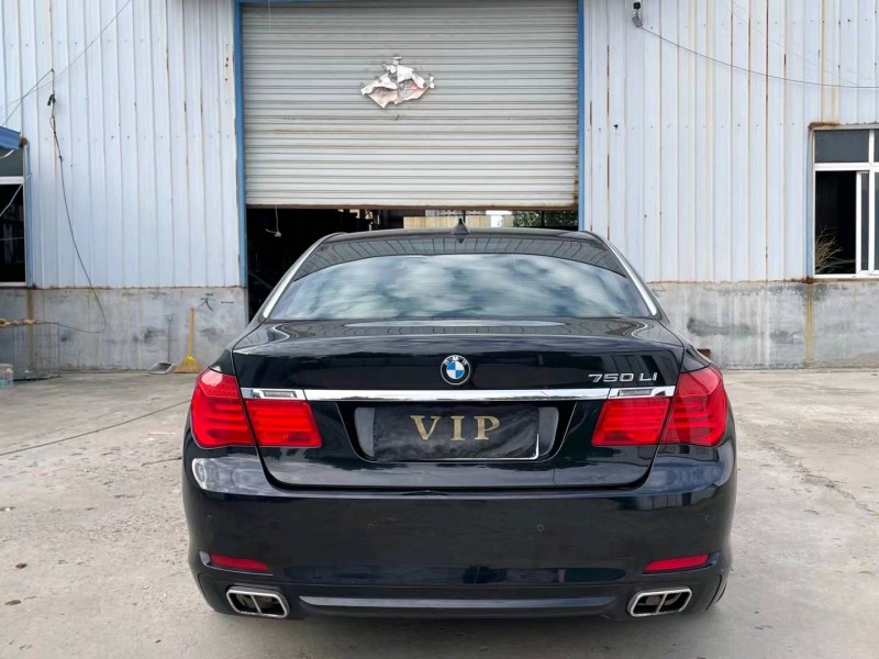 济宁12年宝马7系9