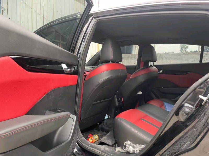 济宁22年东风奕炫6