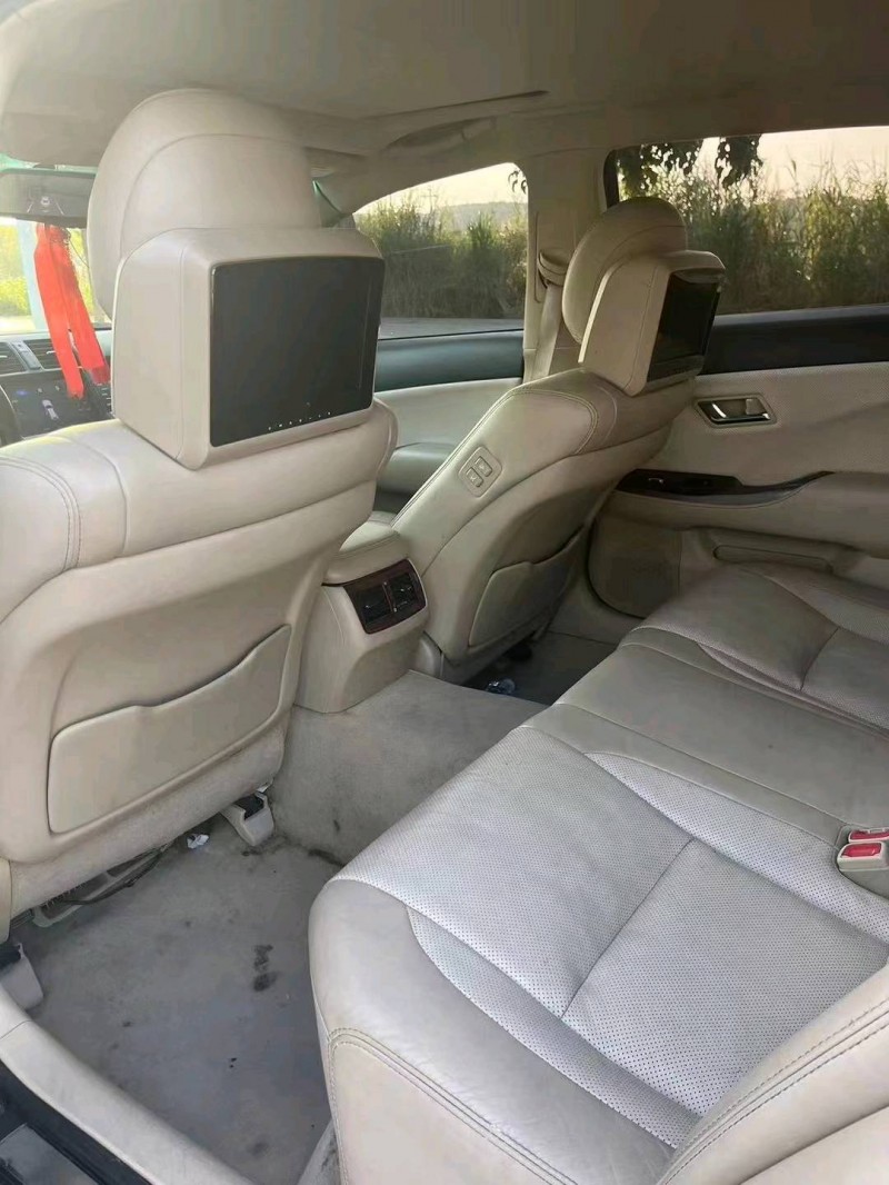 邯郸13年丰田皇冠9