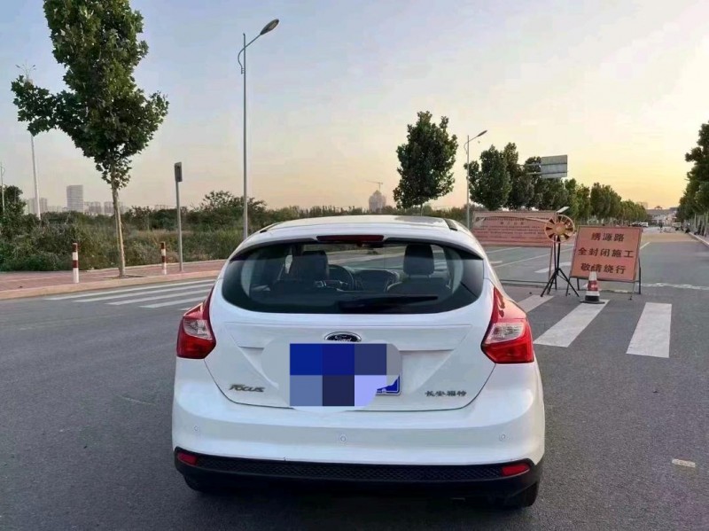 枣庄14年福特福克斯4