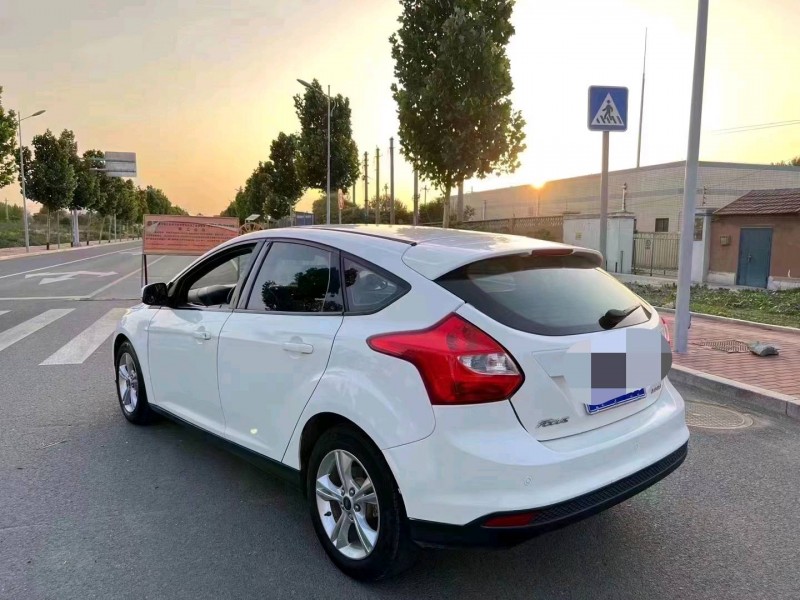 枣庄14年福特福克斯5