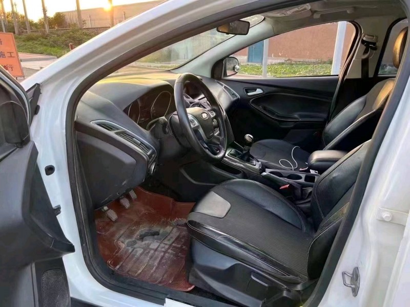 枣庄14年福特福克斯6