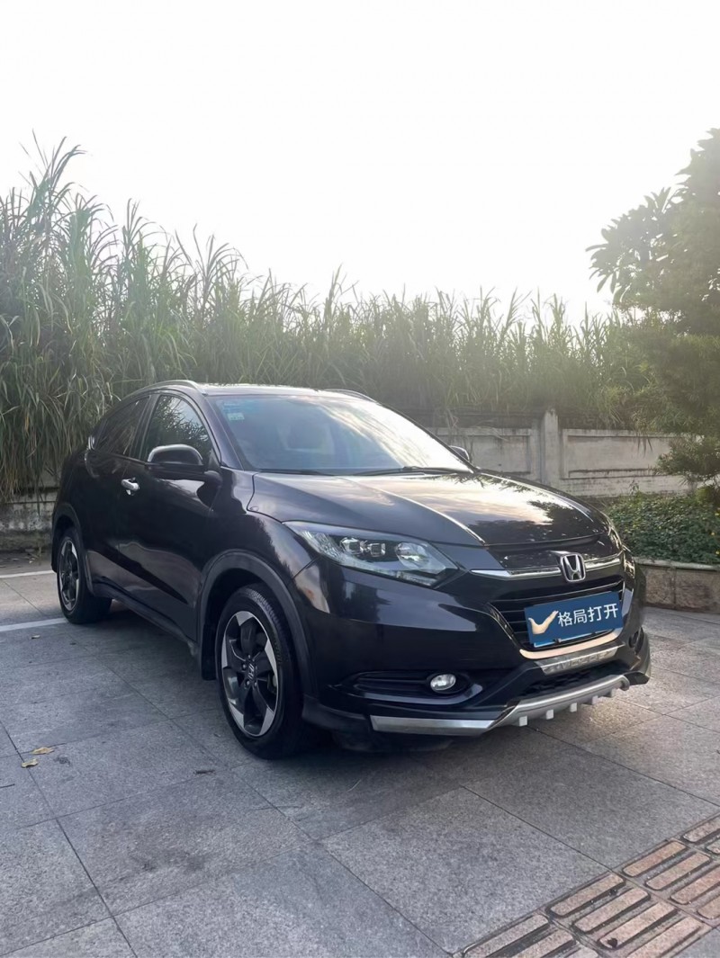 东莞16年本田缤智2