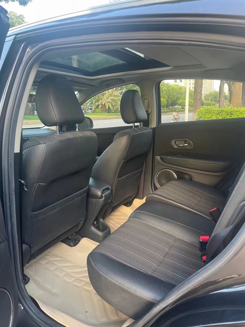 东莞16年本田缤智6