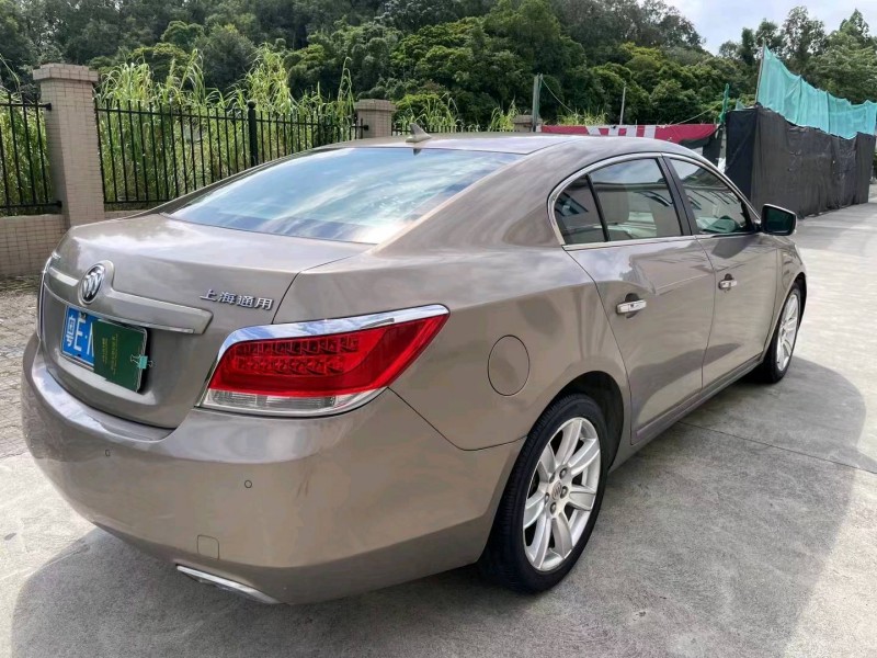 江门13年别克君越8