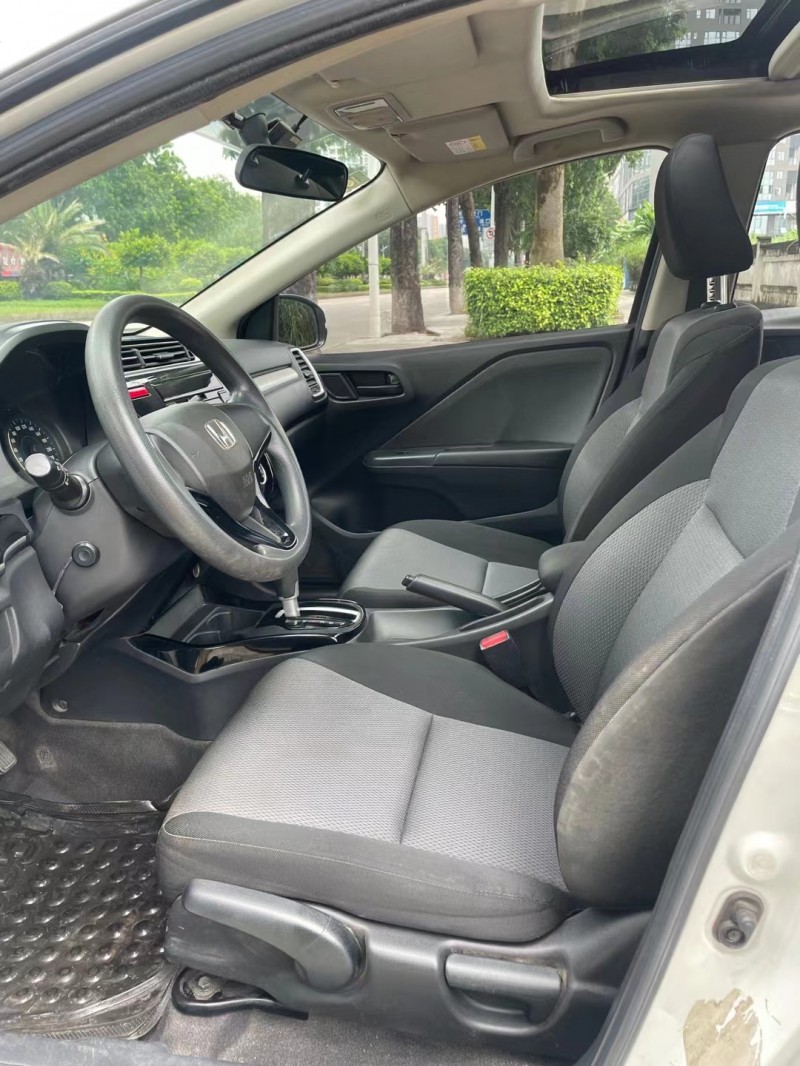 东莞17年本田竞瑞4