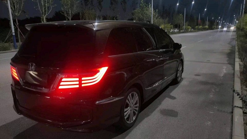 邯郸17年本田艾力绅8