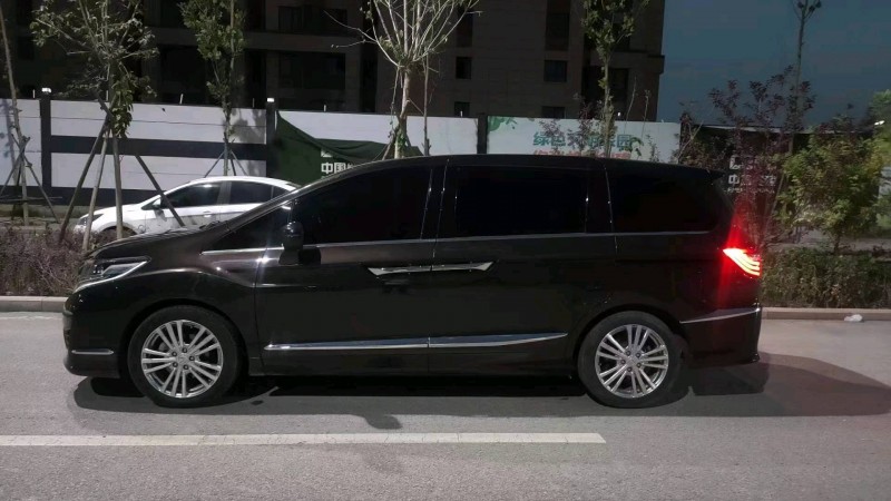 邯郸17年本田艾力绅9