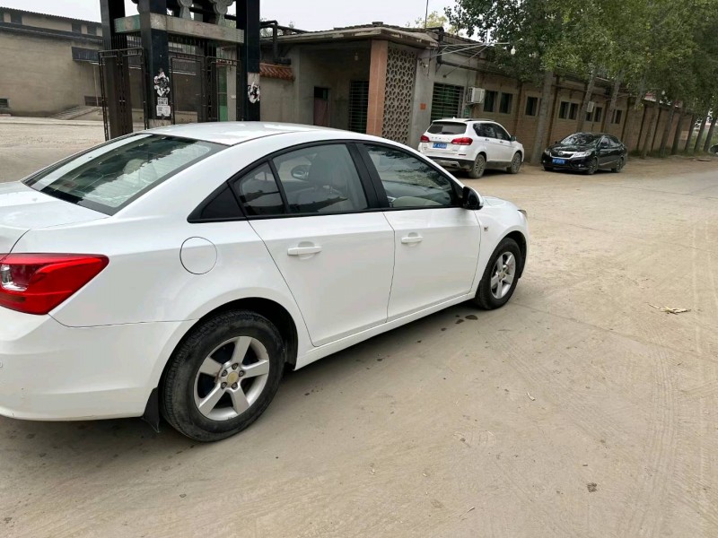 保定15年雪佛兰科鲁兹3