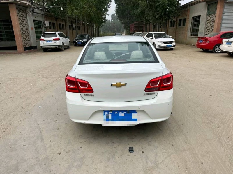 保定15年雪佛兰科鲁兹8