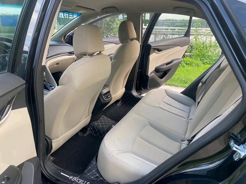 徐州16年别克英朗7