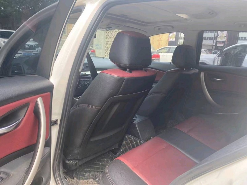 保定11年宝马1系5