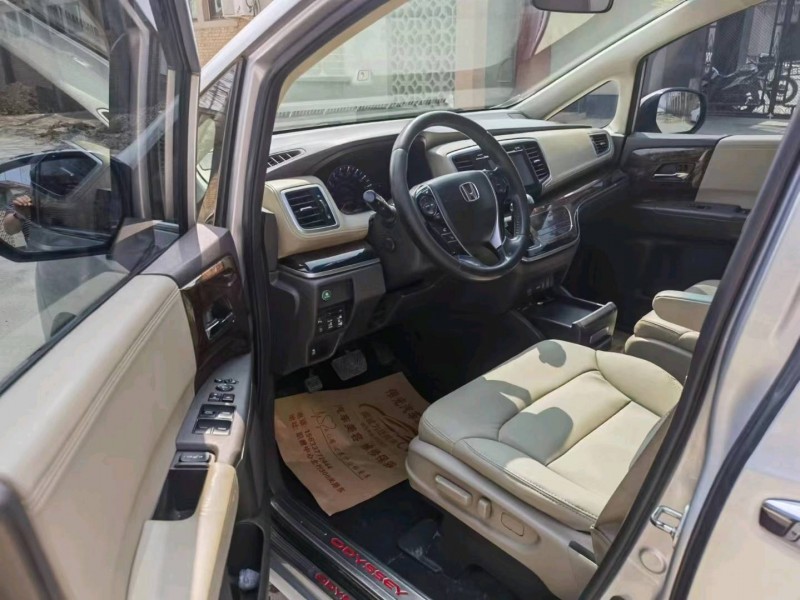 保定15年本田奥德赛5