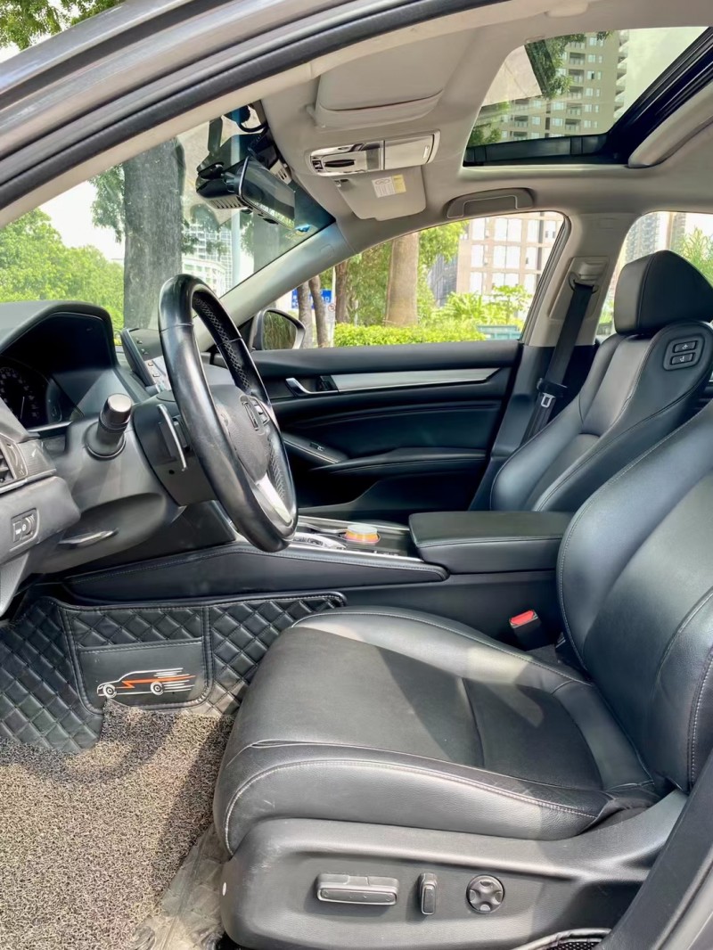 东莞20年本田雅阁8