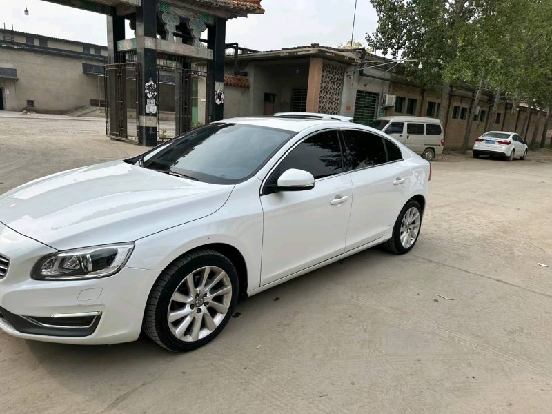 邢台16年沃尔沃S60L2