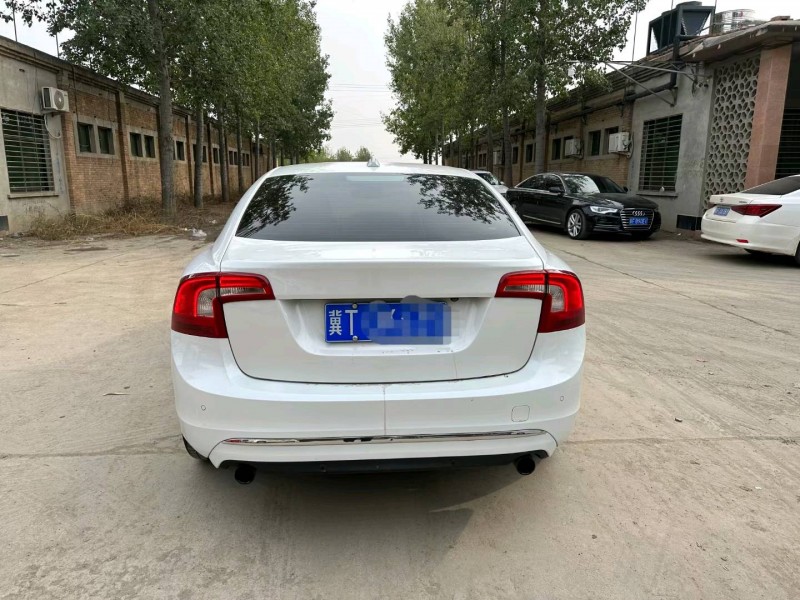 邢台16年沃尔沃S60L9