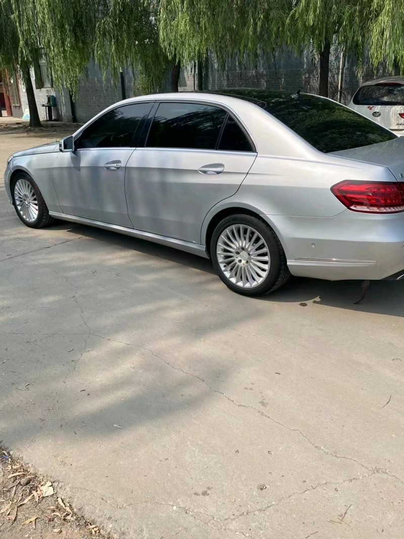 保定15年奔驰E8