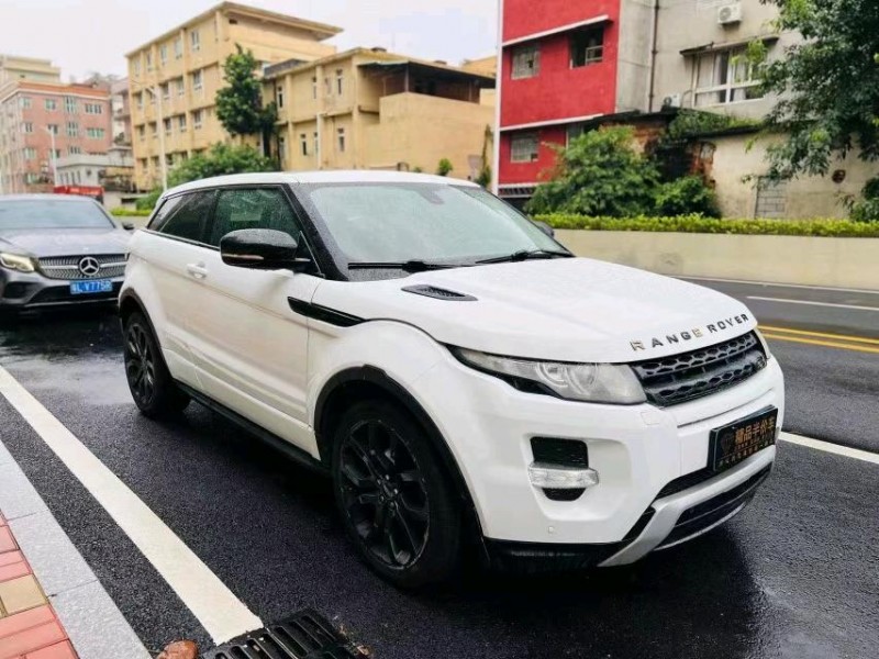 东莞12年路虎极光3