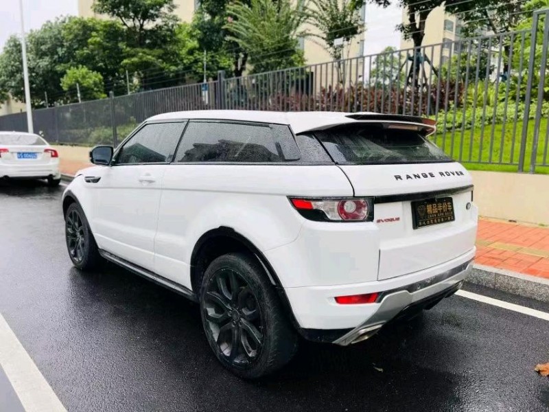 东莞12年路虎极光9