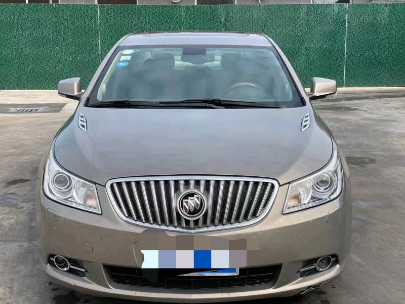 枣庄12年别克君越1