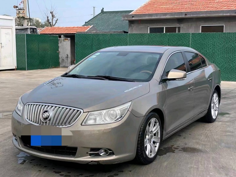 枣庄12年别克君越2