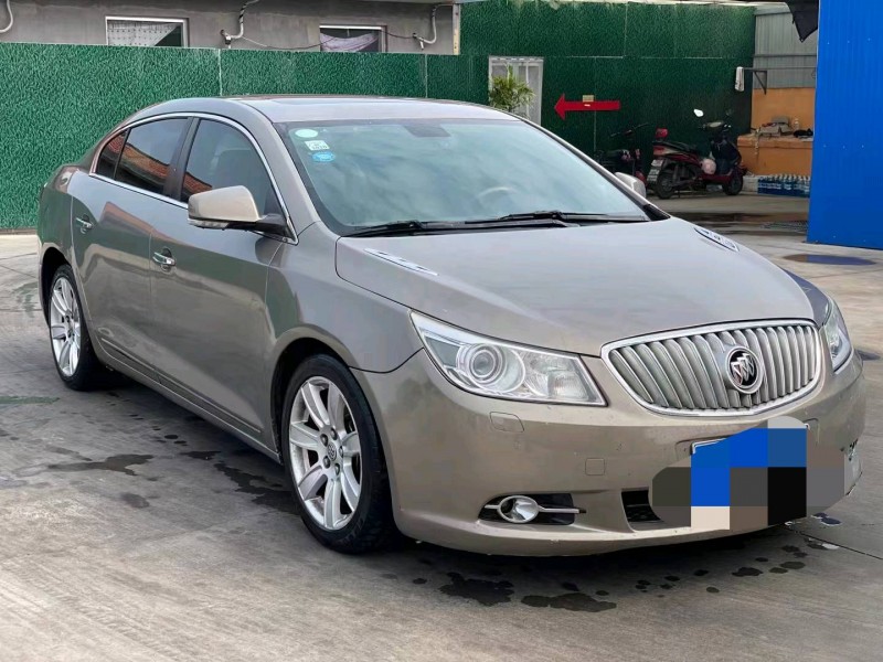 枣庄12年别克君越3