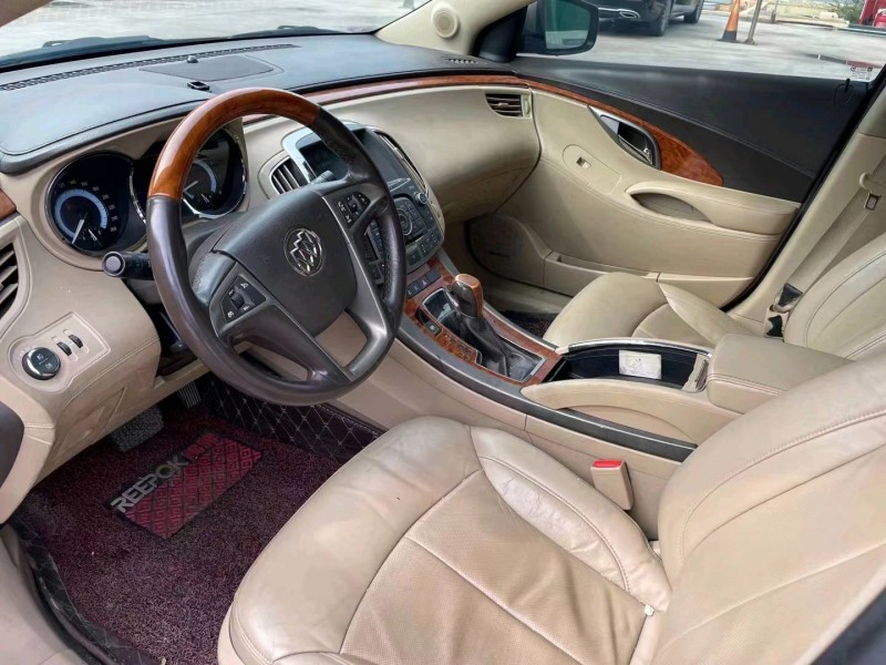 枣庄12年别克君越7