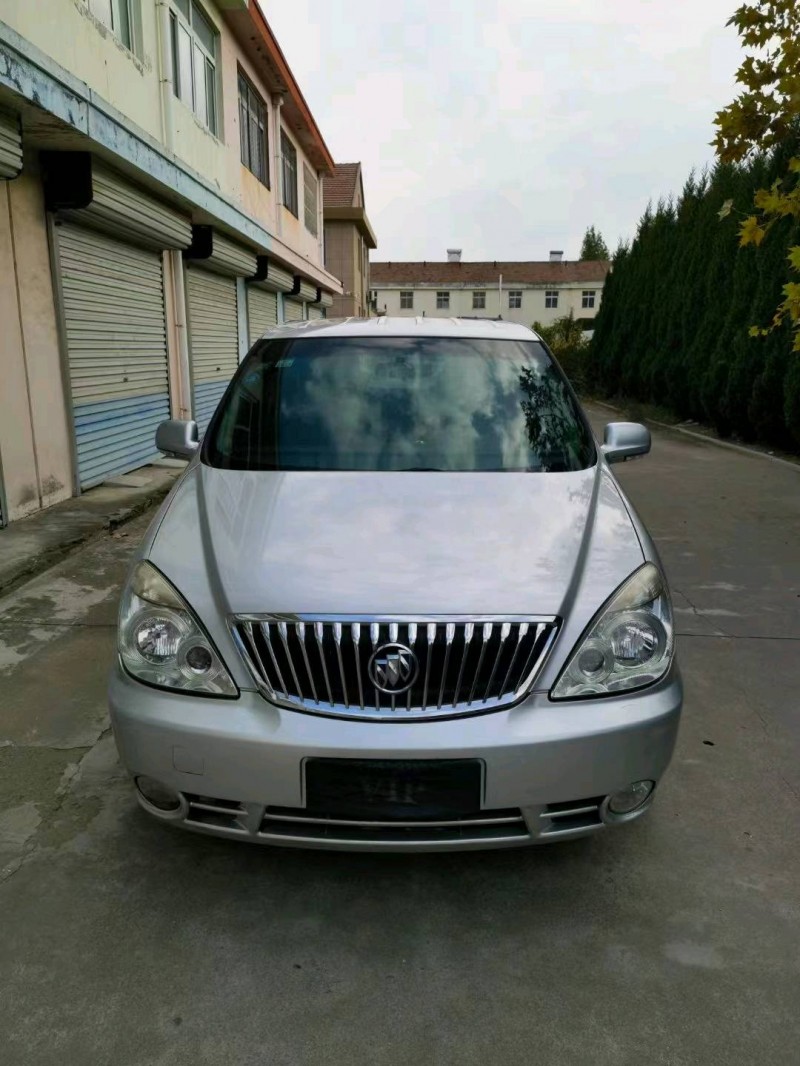 济宁15年别克GL61