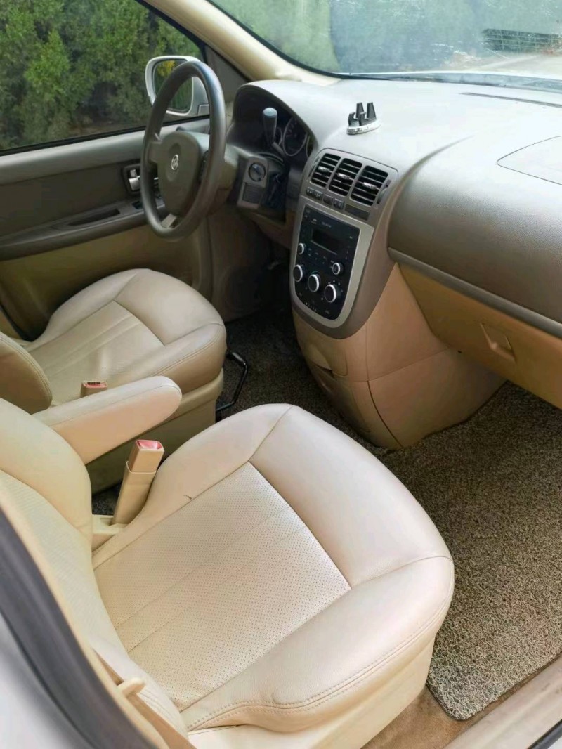 济宁15年别克GL66