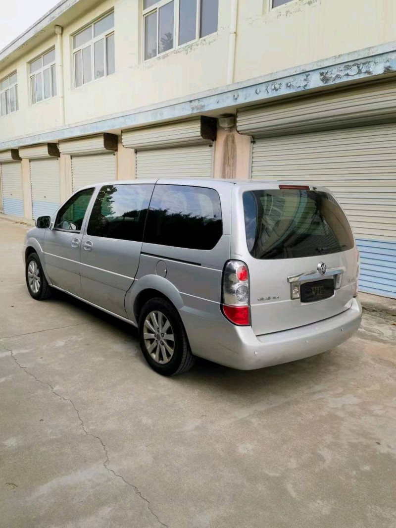 济宁15年别克GL67