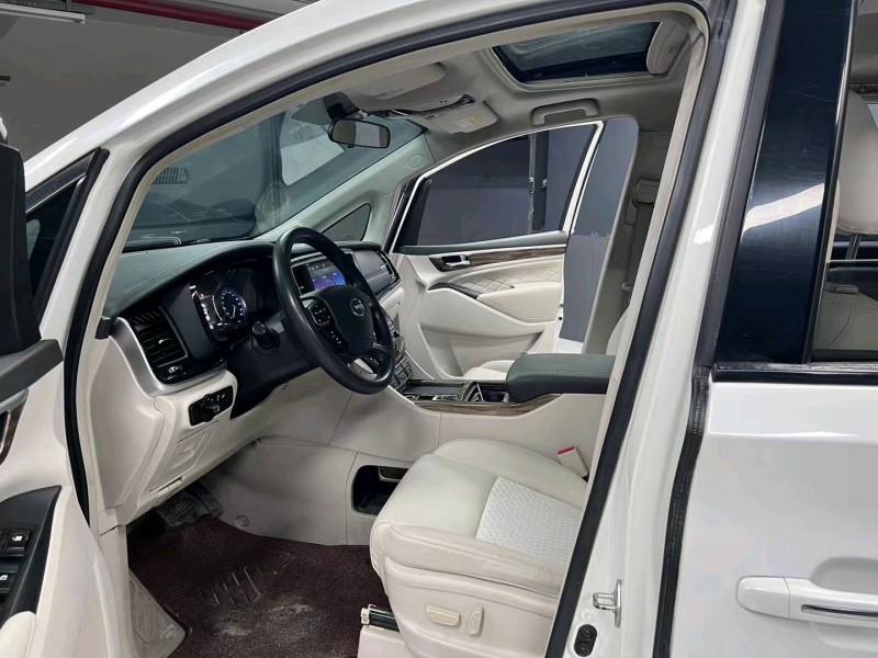 成都18年传祺M84