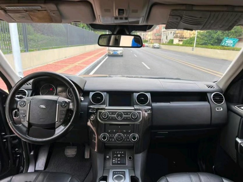 东莞15年路虎发现7