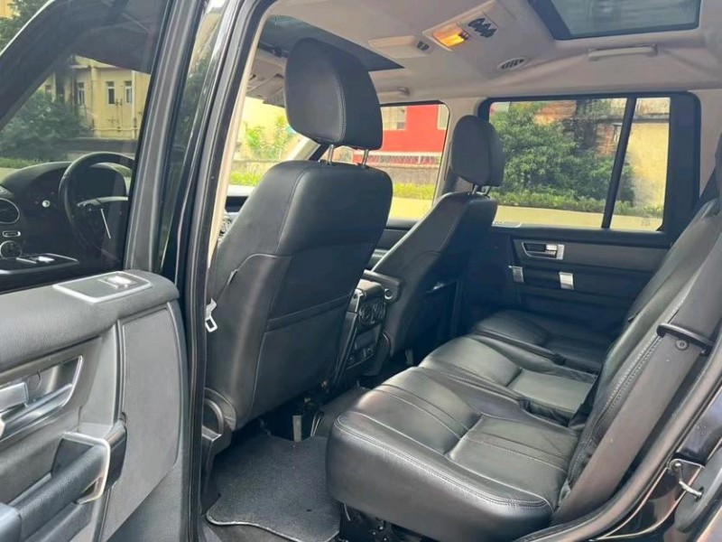 东莞15年路虎发现8