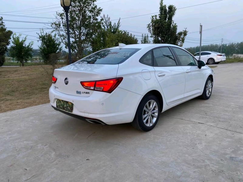 徐州19年别克威朗8