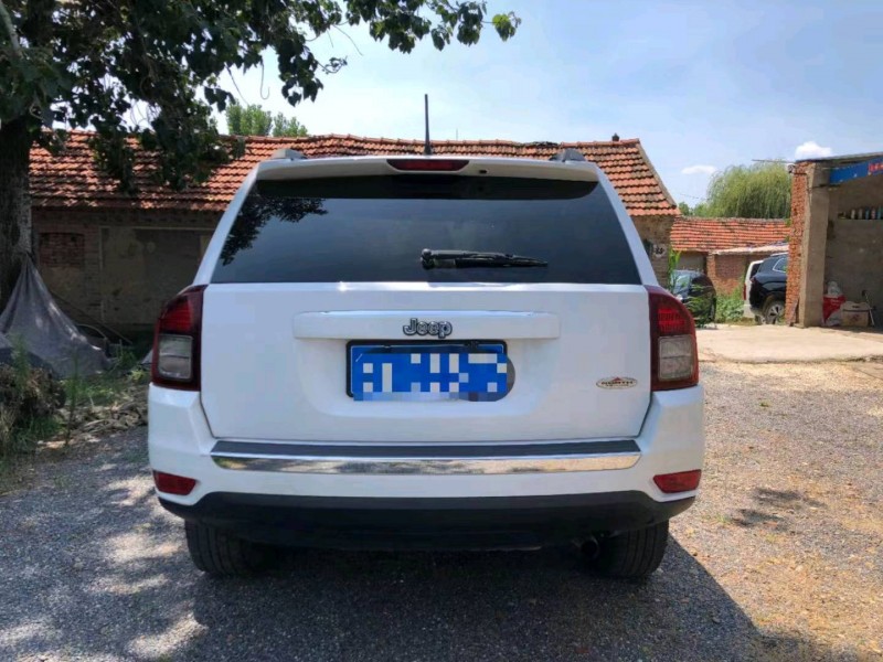 枣庄17年Jeep指南者9