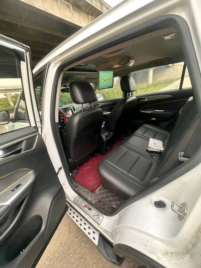 枣庄15年长安汽车CS757