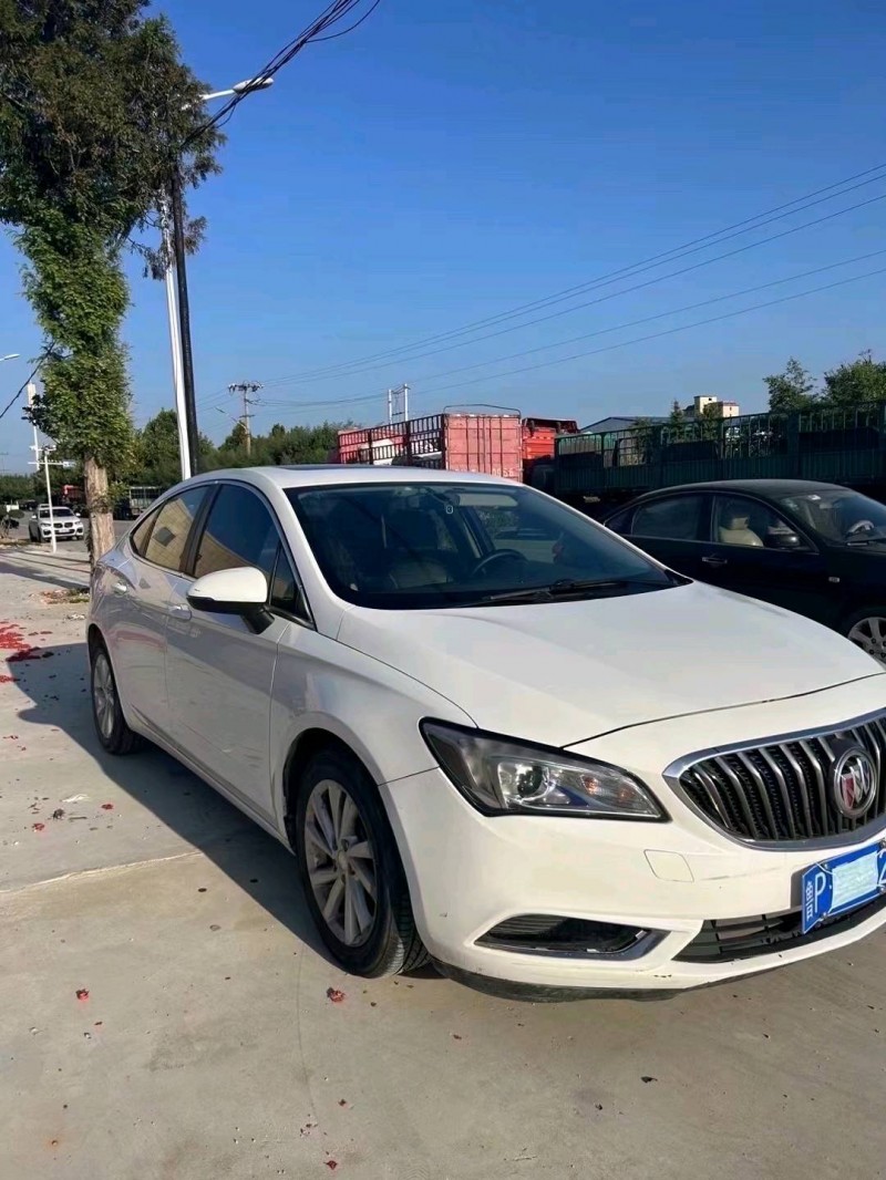 枣庄16年别克威朗2