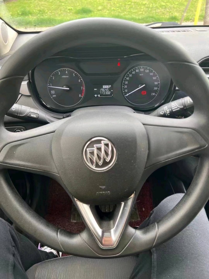 枣庄18年别克凯越8