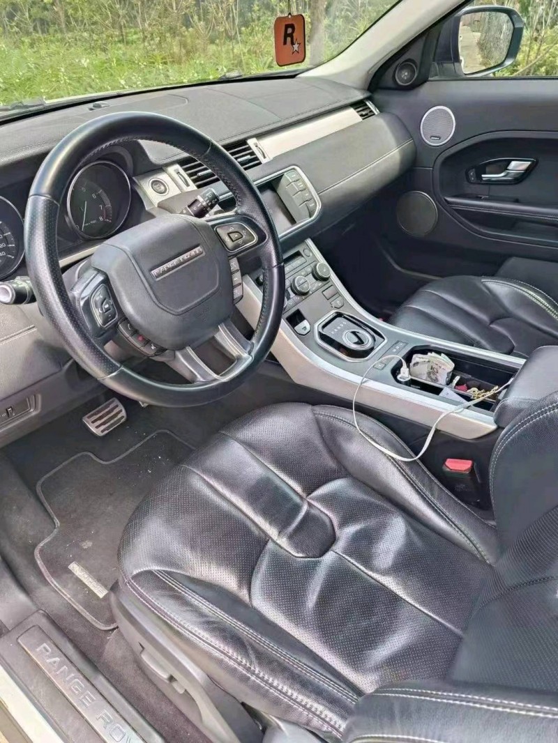 东营13年路虎极光2