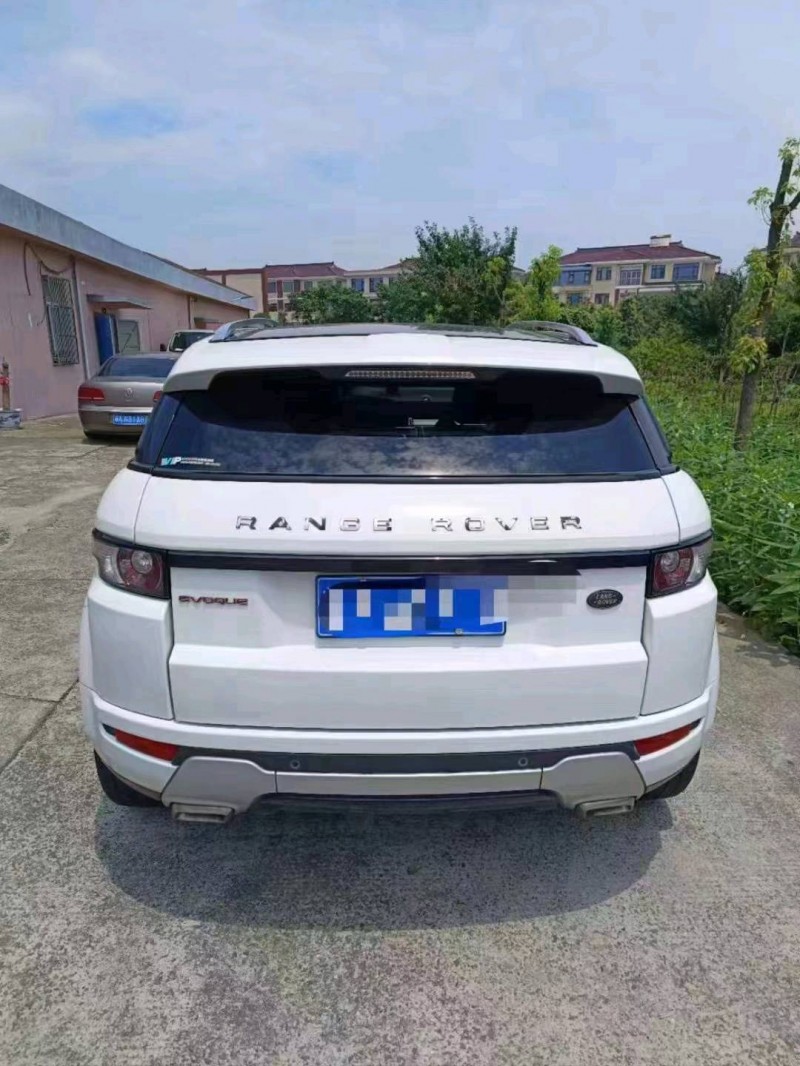 东营13年路虎极光3