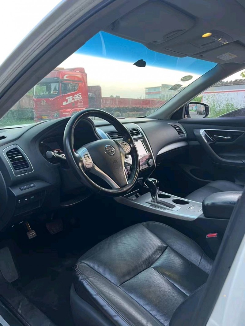 淮南16年日产天籁8