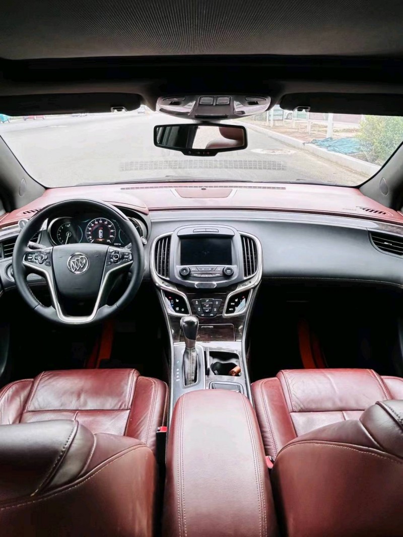 聊城14年别克君越4