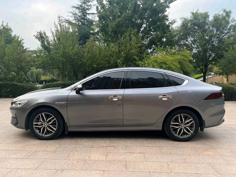 邢台22年比亚迪汉8