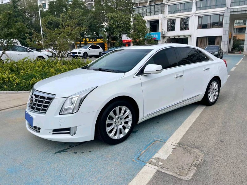 苏州14年凯迪拉克XT52