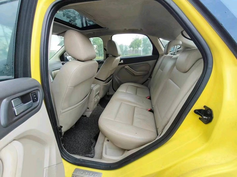 东莞12年福特福克斯6