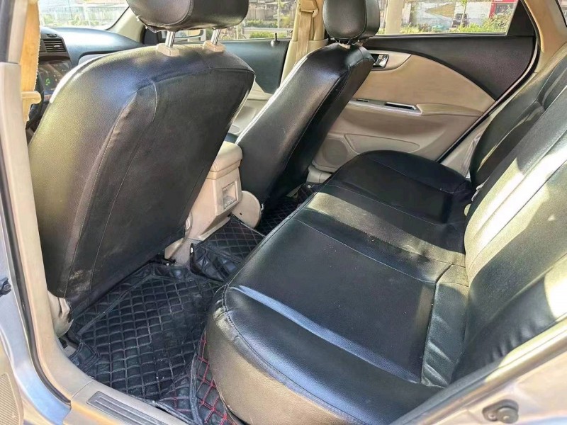 聊城13年别克凯越6