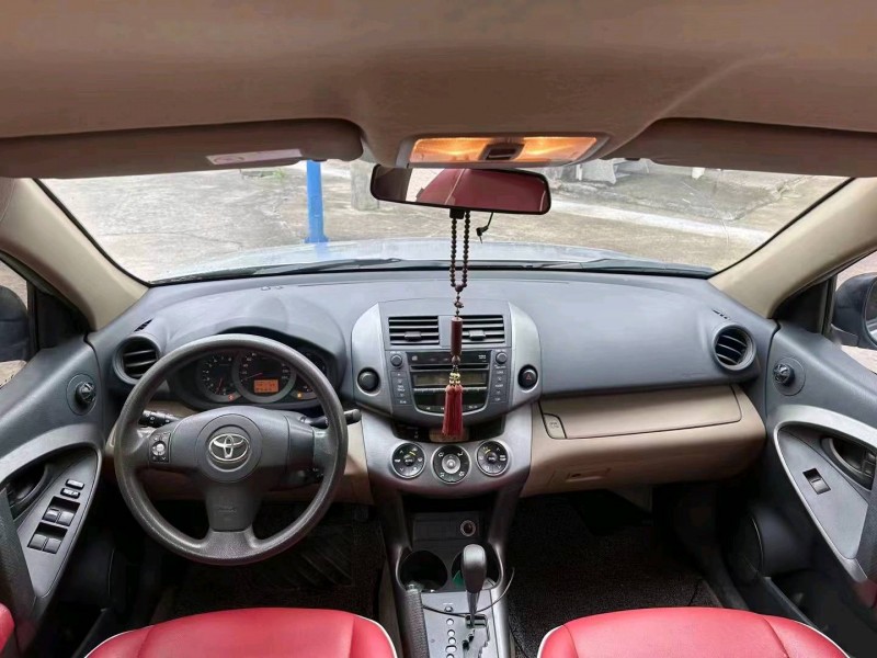 嘉兴12年丰田RAV4荣放4